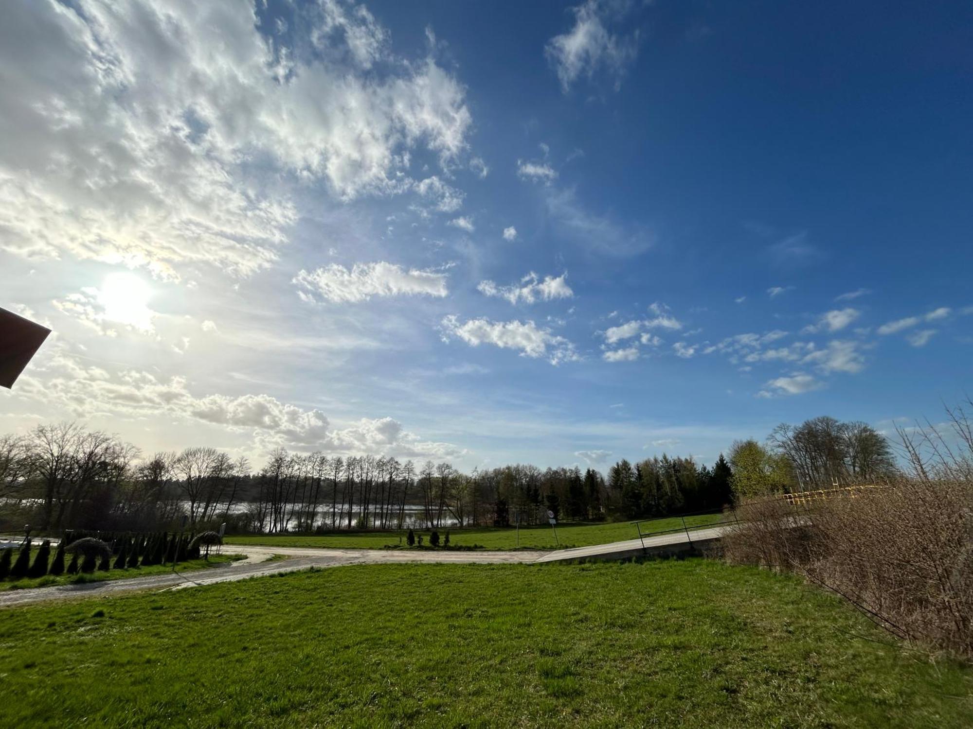 Vila Caloroczny Domek Nad Jeziorem - Balia Z Jacuzzi Balewo  Exteriér fotografie